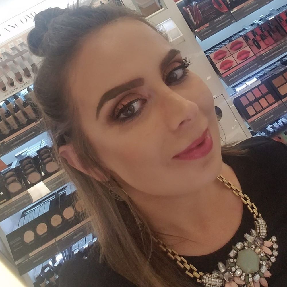 Meet your Posher, Linzy